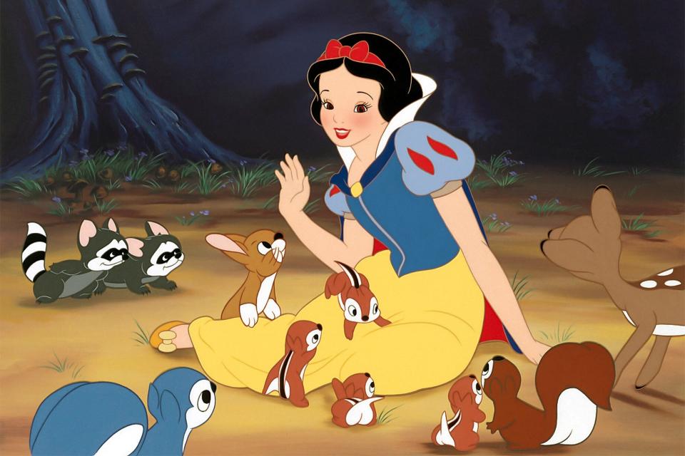 SNOW WHITE AND THE SEVEN DWARFS