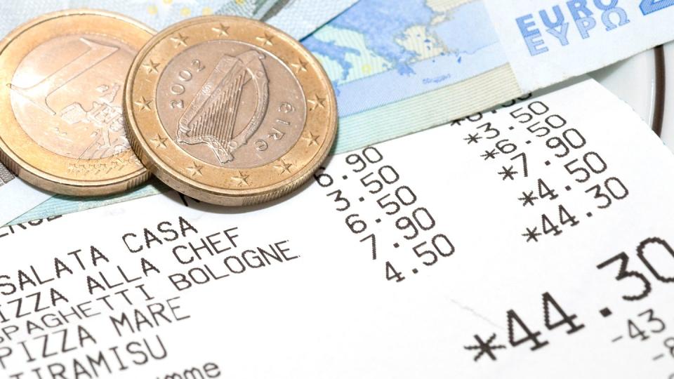 Trinkgeld ist in der Gastronomie immer gerne gesehen. (Bild: dpa)