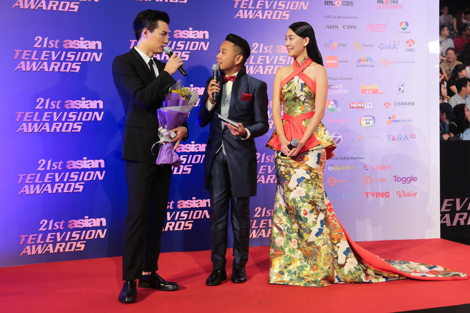 <p>Zhenhuan Zhang (left) and Julie Tan (right) on the red carpet. Photo: Justine Bantigue </p>