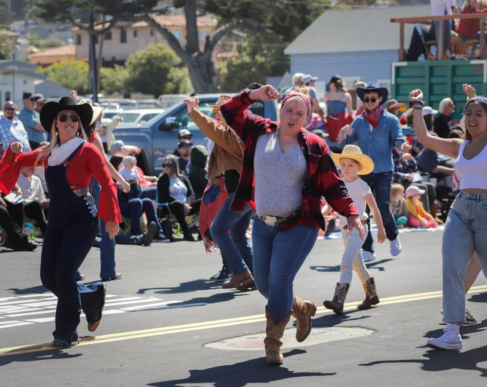 Nana’s Bunch particpates in the the Fourth of July parade in Cayucos on Monday, July, 5, 2022.