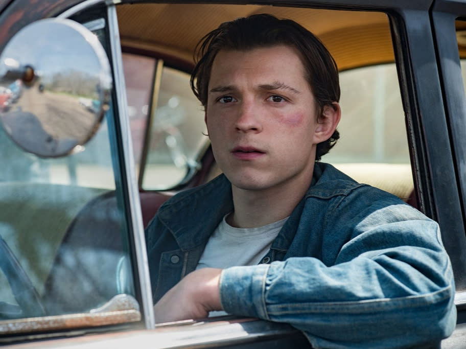 Tom Holland works to shed his trademark earnestness in Netflix's unsettling 'The Devil All the Time' (Netflix)