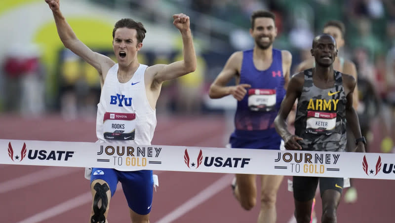 Kenneth Rooks completes a stunning comeback after falling during the men’s 3,000-meter steeplechase at the U.S. track and field championships on Saturday in Eugene, Oregon.