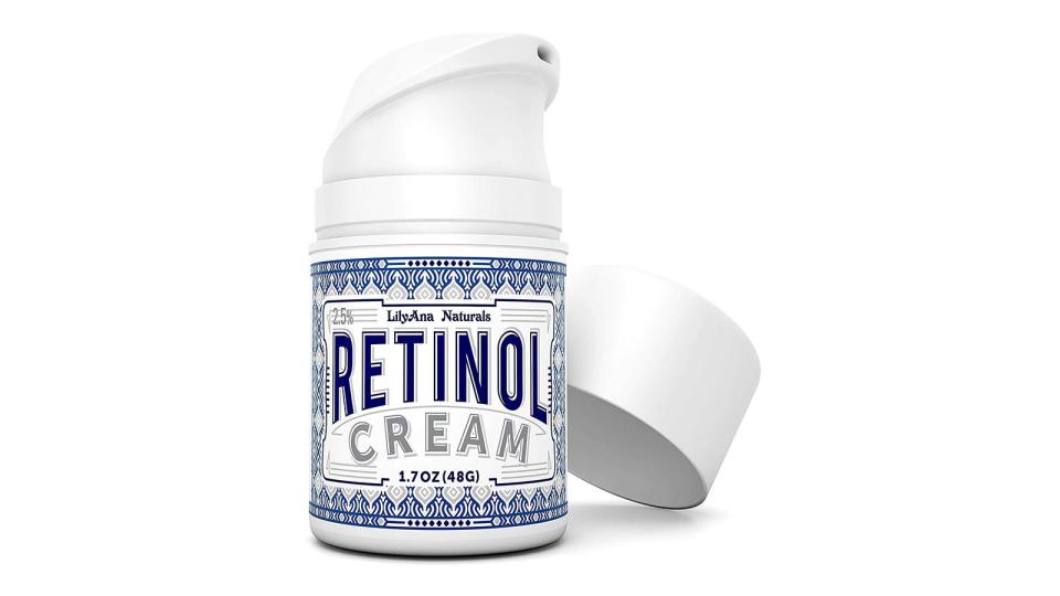 Best skincare gifts for beauty lovers: Lilyana Naturals Retinol Cream