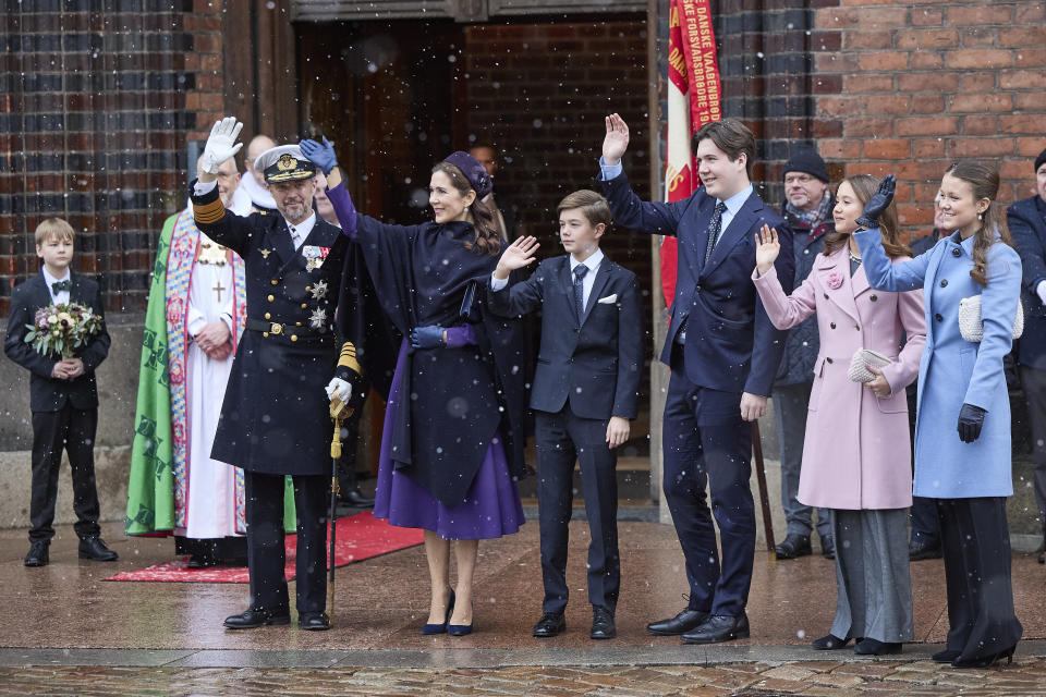 From second left, Denmark's King Frederik X, Queen Mary, Prince Vincent, Crown Prince Christian, Princess Isabella and Princess Josephine and greet the crowd after a service on the occasion of the change of throne in Denmark, in Aarhus Cathedral, Aarhus, Denmark, Sunday Jan. 21, 2024. Its the first public appearance in Jutland by Denmark's new King and Queen since the change of throne last Sunday. (Mikkel Berg Pederson/Ritzau Scanpix via AP)