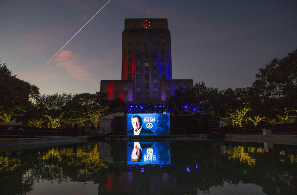 Setup continues at City Hall for a tribute to President George H.W. Bush in Houston, Monday, Dec. 3, 2018 in Houston. ( Mark Mulligan/Houston Chronicle via AP)