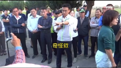 眼見陳吉仲被農民嗆聲，蘇治芬也反擊了。