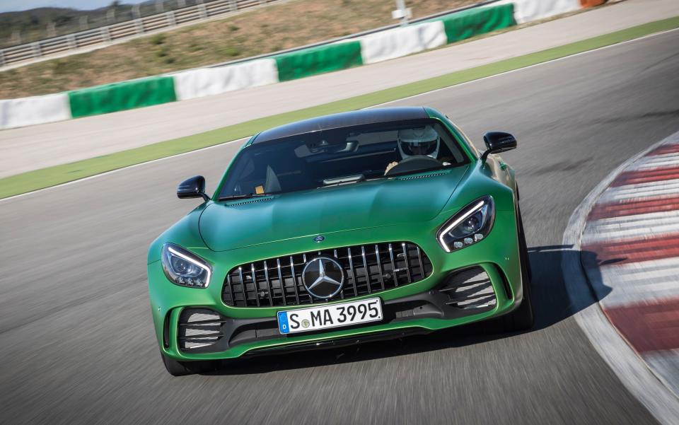 Mercedes-AMG GT-R