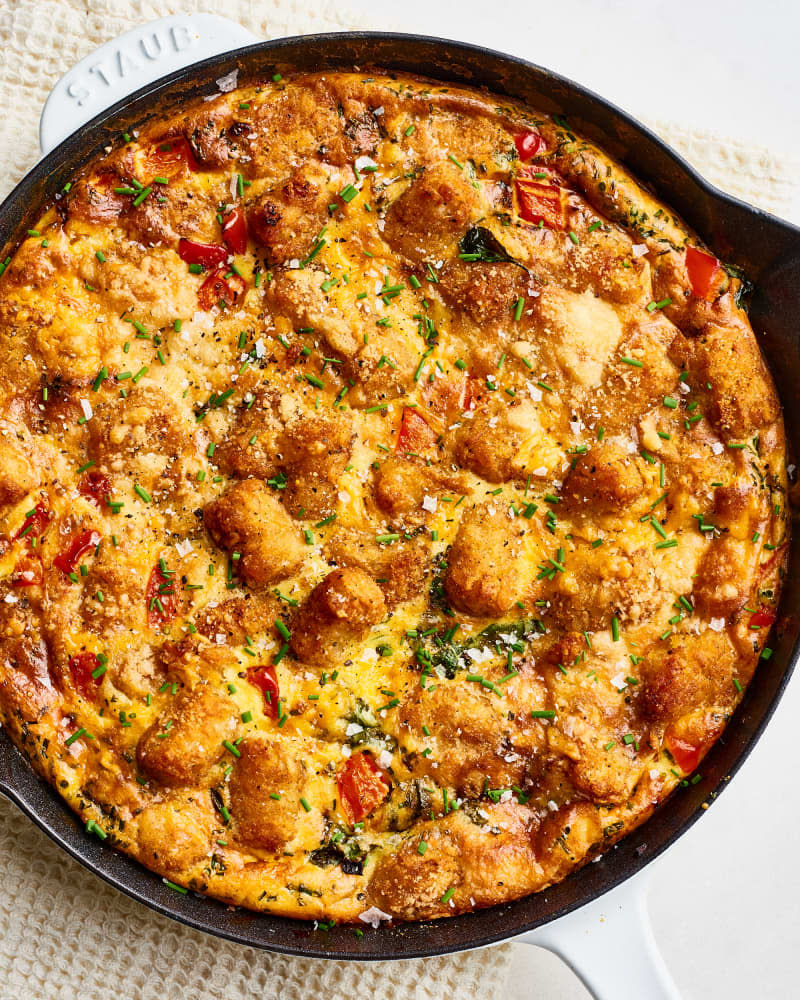 Easy Cheesy Tater Tot Frittata