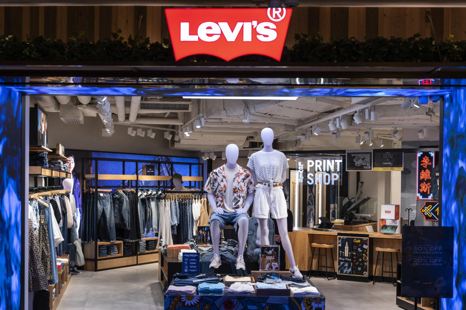 HONG KONG, CHINA - 2021/06/22: American clothing company brand, Levi´s store and logo in Hong Kong. (Photo by Budrul Chukrut/SOPA Images/LightRocket via Getty Images)