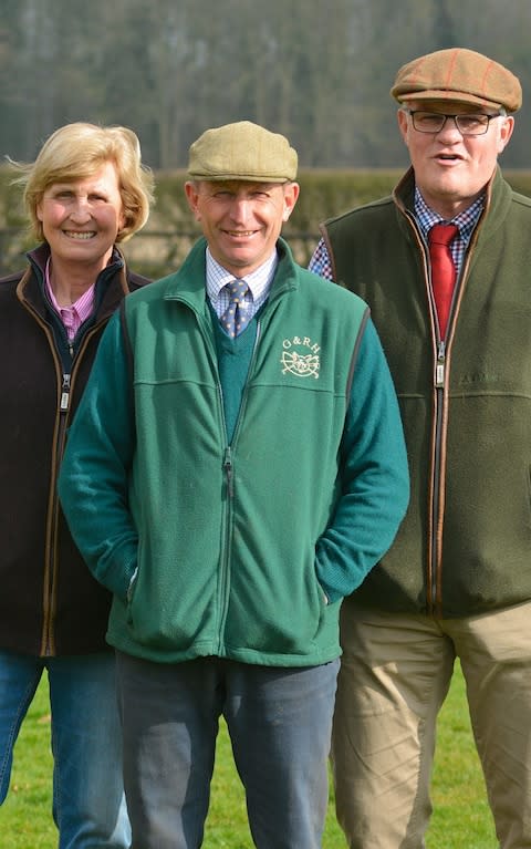 Jane Wright, Whipper-in, Paul Larby, huntsman, and Pete White, linelayer, with the Grove & Rufford Hunt at Barnby Moor, Notts - Credit: John Robertson