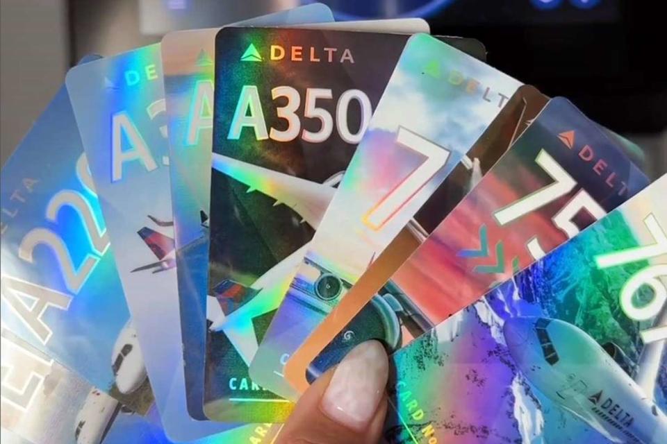 <p>Delta Air Lines</p> Delta Air Lines trading cards