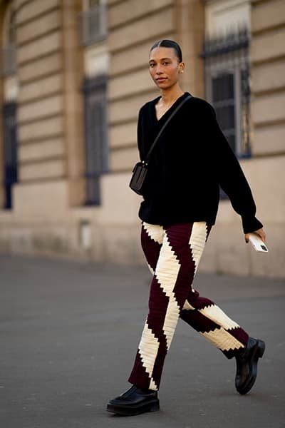 Oversized-Jumper-Geometric-Trousers