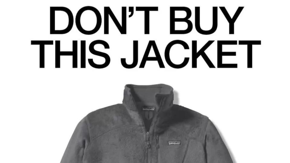 Anuncio que muestra una chaqueta y el mensaje &quot;No compres esta chaqueta&quot;