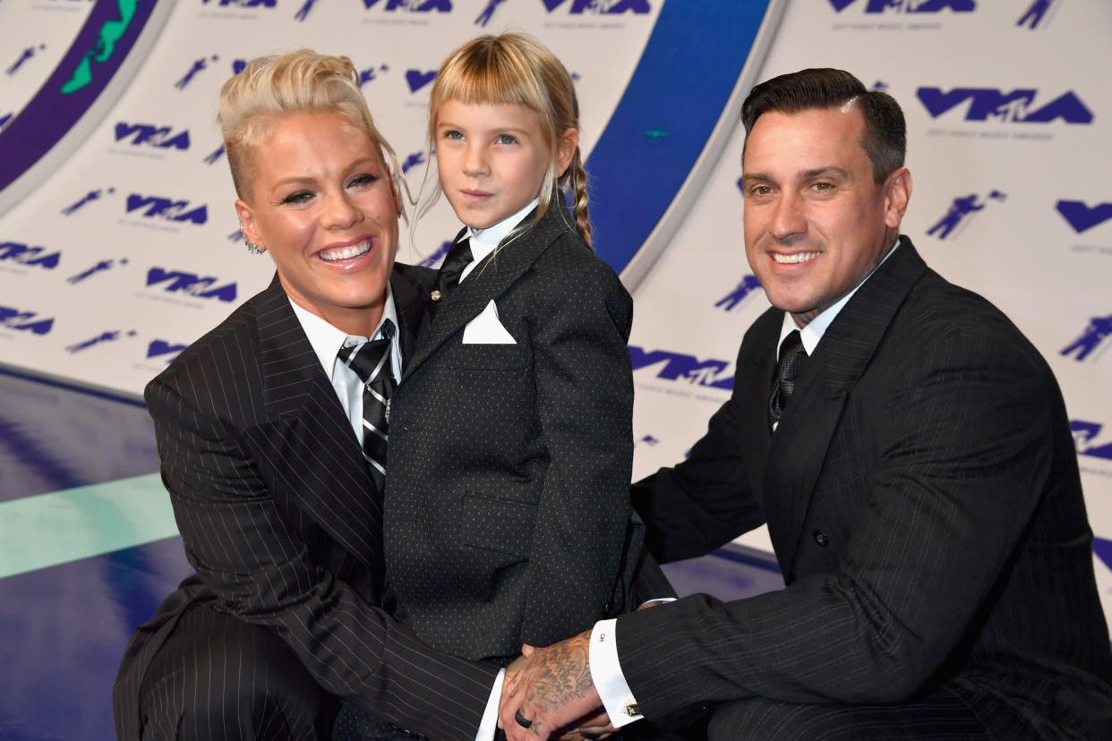 Carey Hart and wife Pink (pictured with Willow in 2017) are “raising the kids with knowledge of firearms,” he says. (Photo: Jeff Kravitz/FilmMagic)