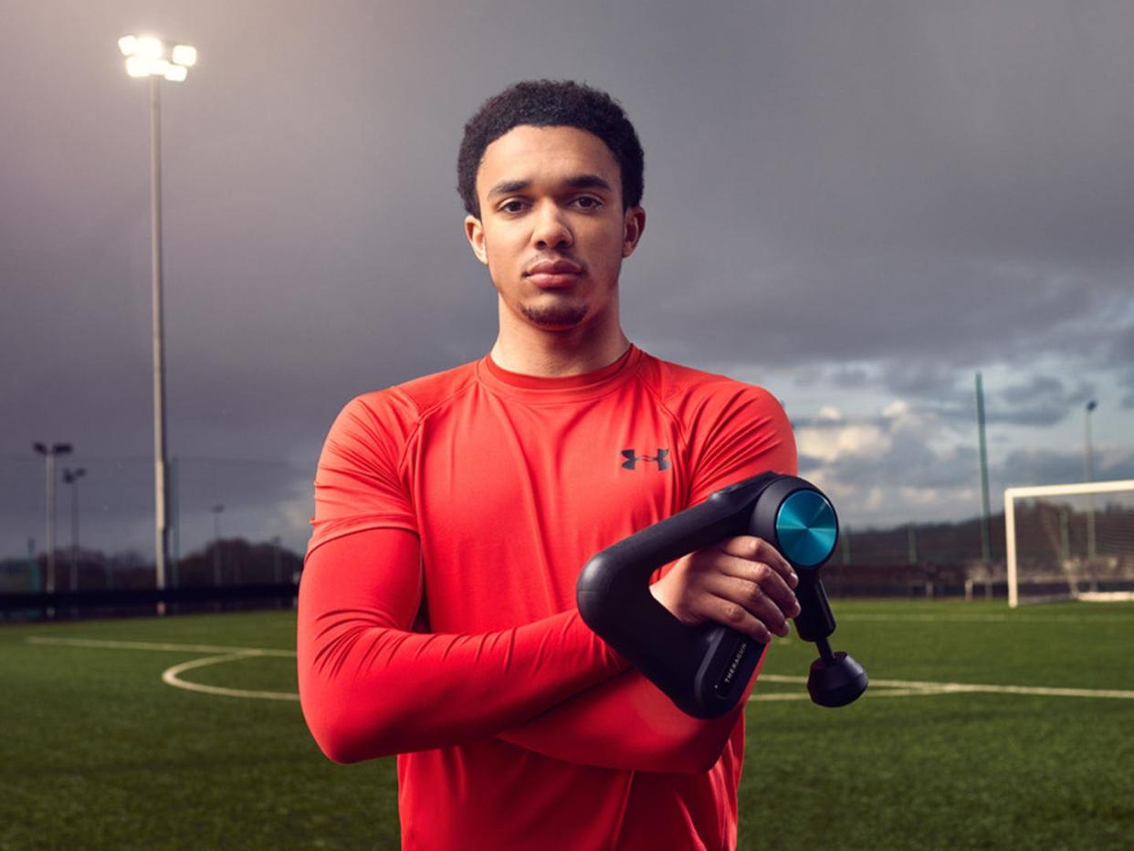 <p>We reviewed two versions of the percussive massager that’s loved by the Premier League player</p> (Therabody)