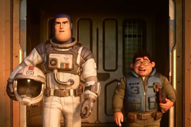 Chris Evans reemplaza a Tim Allen en esta película como la voz original de Buzz