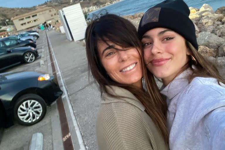 La madre de Tini Stoessel lanzó una contundente frase que rápidamente se la vinculo con Estefi Berardi (Foto Instagram @mluciamuz)