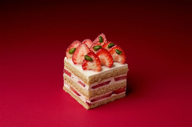 台北美福x神戶洋菓子-高杉良和草莓鮮奶油。（圖／飯店旅宿業者提供）