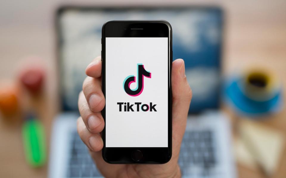TikTok app - alamy