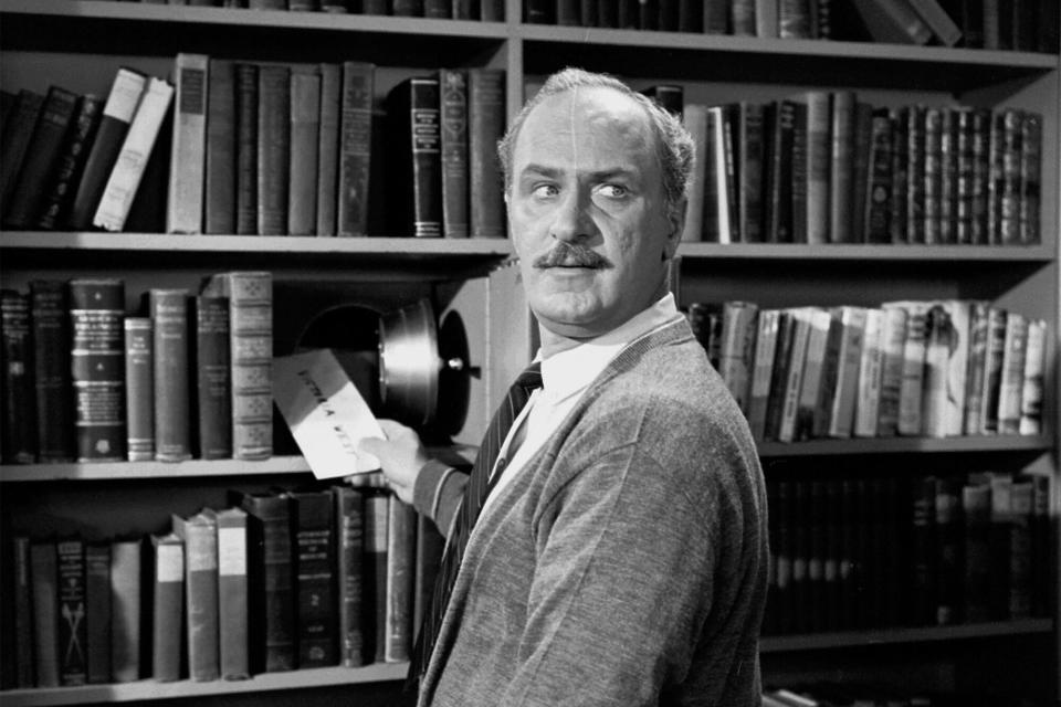 LOS ANGELES - JULY 1: Keenan Wynn as Gregory West in THE TWILIGHT ZONE episode, "A World of His Own." Image dated July 1, 1960. Season 1, episode 36. (Photo by CBS via Getty Images)