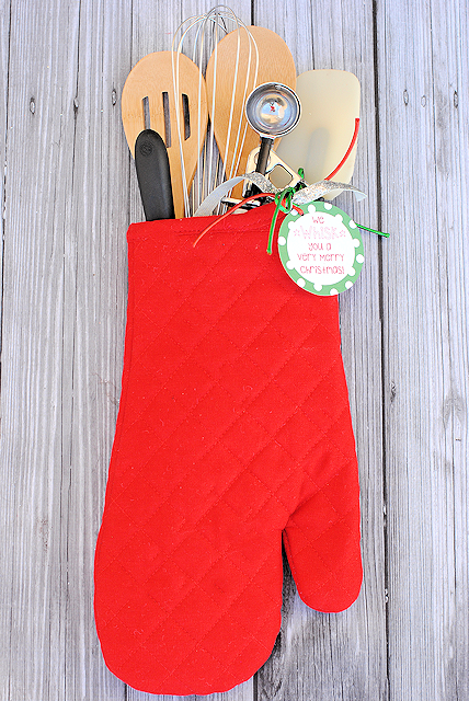 Oven Mitt Gift "Basket"