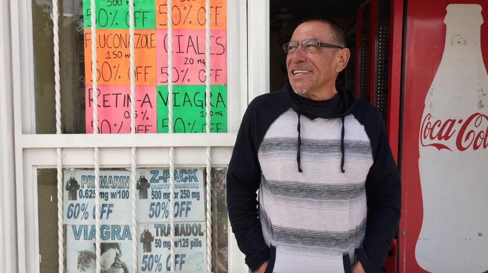 Edwin Espinoza in Nogales, Sonora, Mexico. (Photo: Caitlin Dickson/Yahoo News)