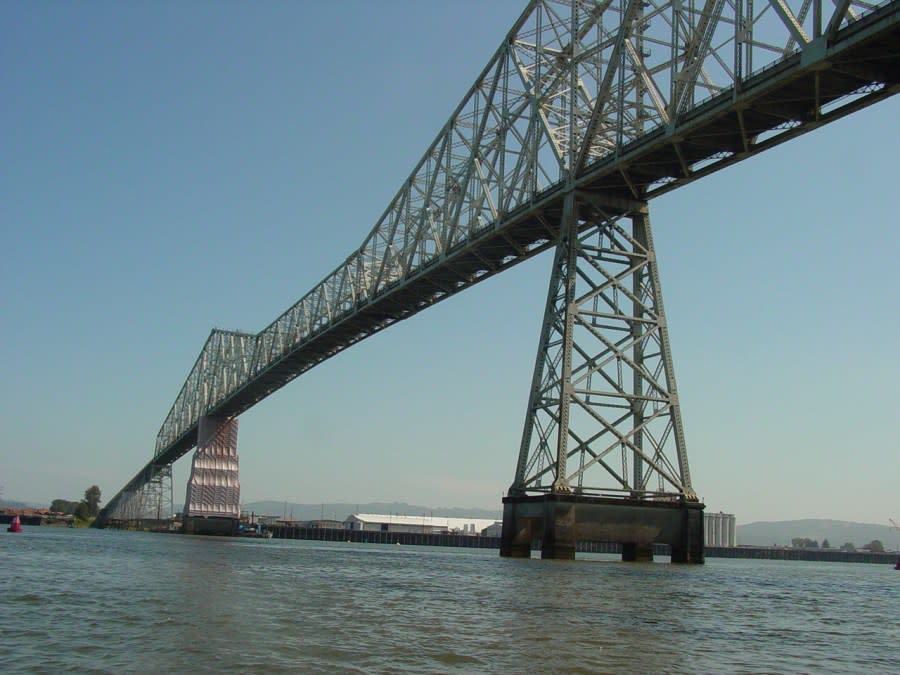 <em>Lewis and Clark Bridge photo taken August 3, 2009. (Photo courtesy Washington State Department of Transportation.)</em>