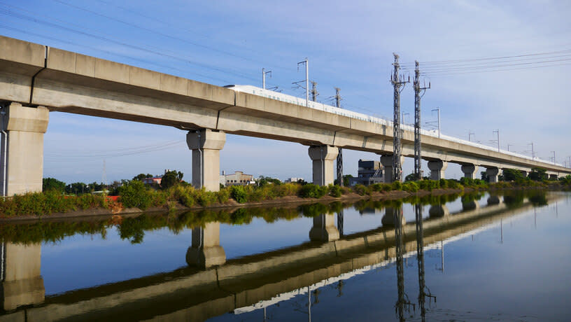 示意圖。印度當局正準備建造全新的高鐵系統，但高架橋措施將大增高鐵的建設成本。（Photo by 鎮邦 on Flickr under C.C. License）
