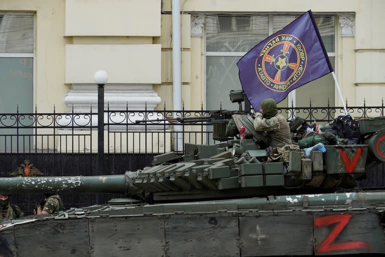 Un tanque del grupo Wagner en las calles de Rostov