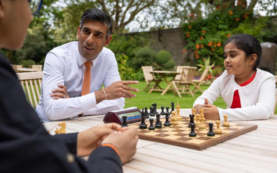 Bodhana with Rishi Sunak in the garden of 10 Downing Street