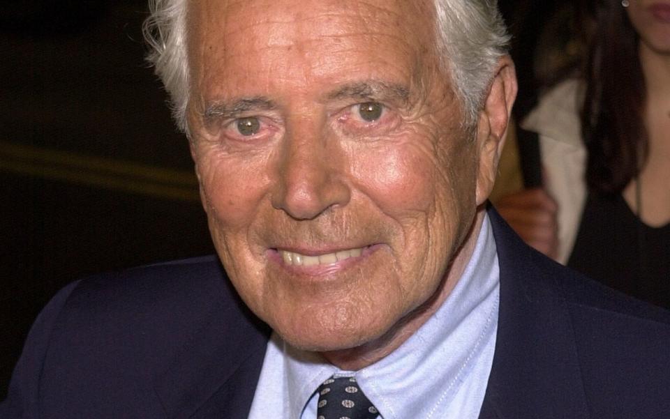 Nach dem "Denver-Clan"-Abschied zog auch John Forsythe sich zunehmend zurück. 2010 verstarb er im Alter von 92 Jahren nach einer Krebserkrankung an den Folgen einer Lungenentzündung. (Bild: Getty Images)