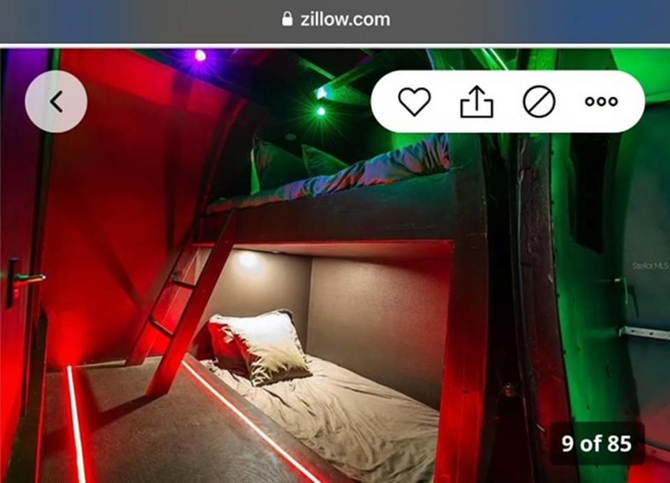 Helicopter bunk beds