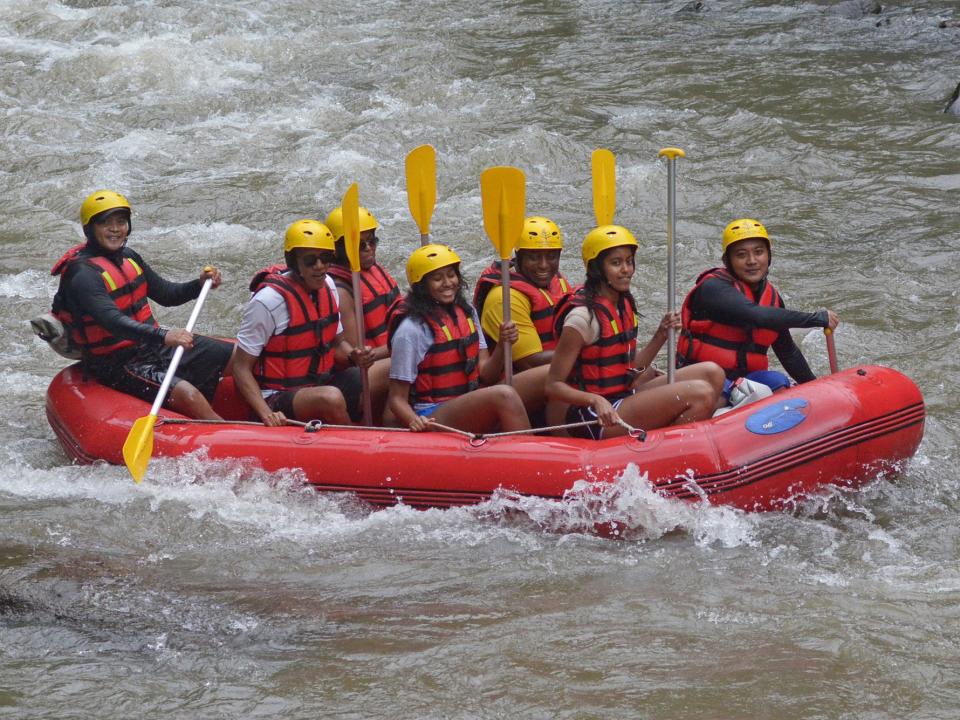 Obama Family Vacation Post President