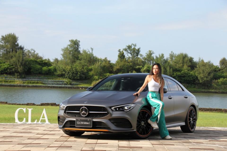 30-mercedes-benz-cla-250-edition-1