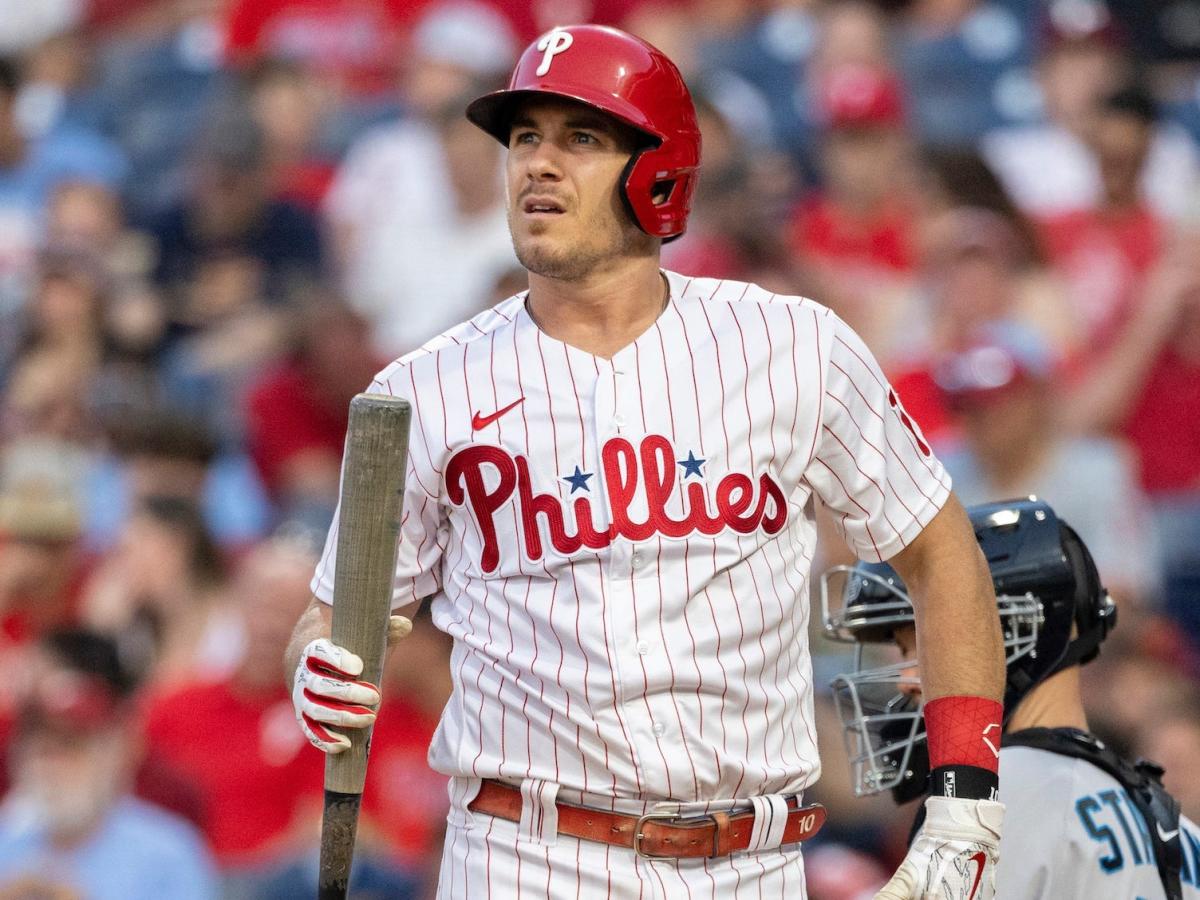 MLB: Phillies star Realmuto missing Blue Jays series over vaccine