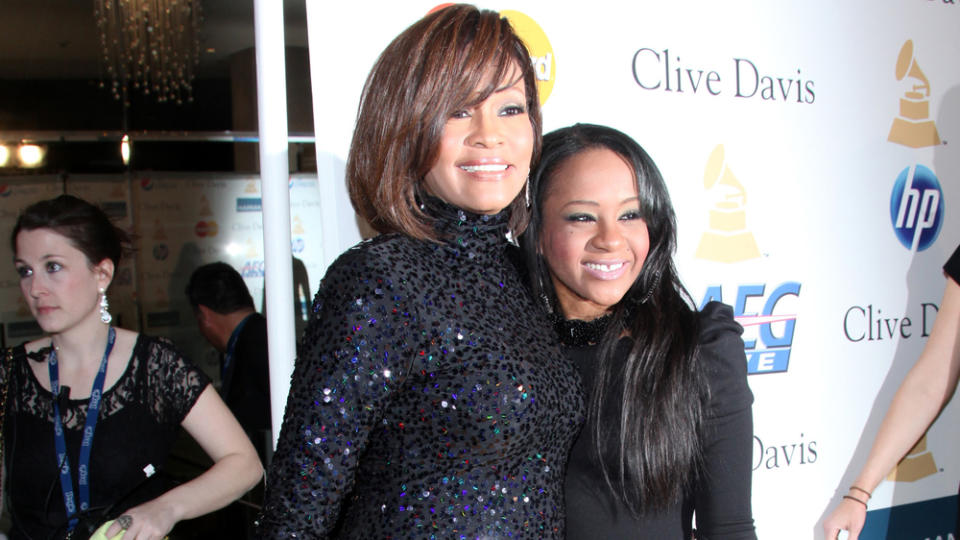 Fatale Parallelen: Bobbi Kristina mit Mama Whitney Houston