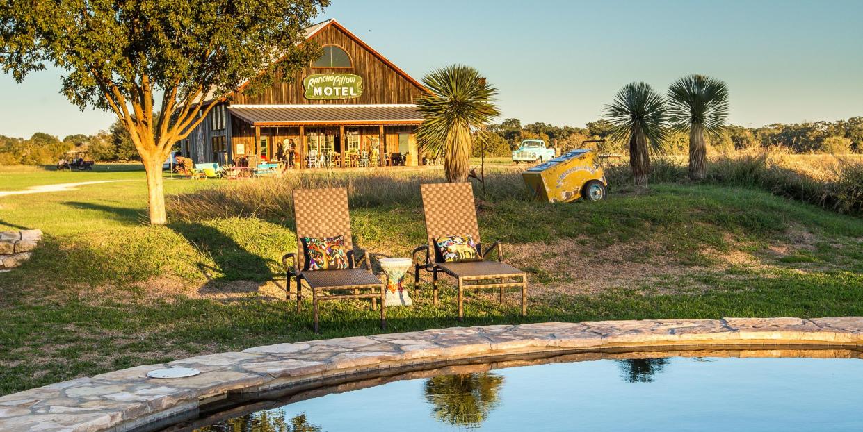 rancho pillow round top, texas hotels