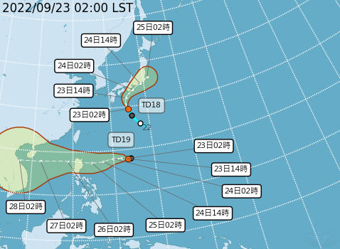 在太平洋地區有2個熱帶性低氣壓，其中TD18的中心位置在日本南方海面，另一個熱帶性低氣壓TD19，則以每小時15公里速度，向西進行。   圖：中央氣象局/提供