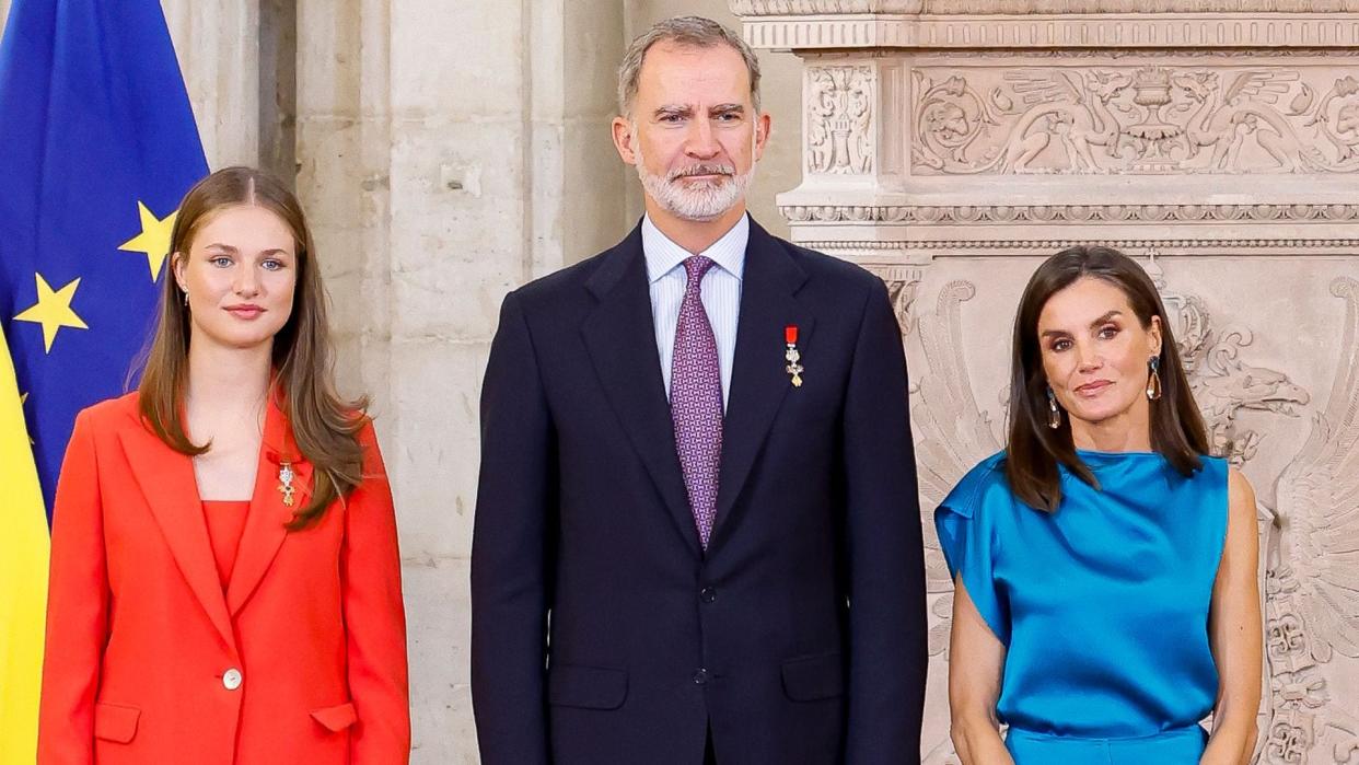 Reyes Felipe y Letizia con Leonor