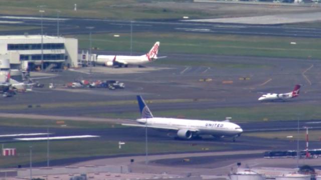 See the moment a United Airlines Boeing 777 loses a tire just after takeoff