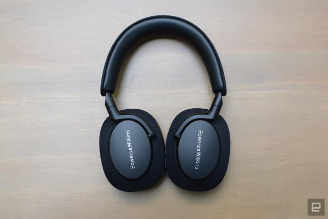 Bowers & Wilkins PX7 S2: High-End Headphones Have Sony in Their Sights -  CNET