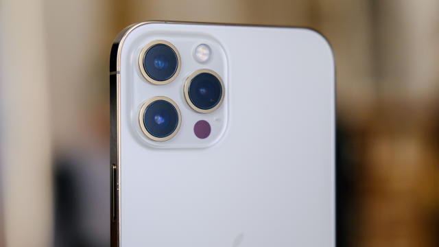 Review: The iPhone 12 Pro Max is worth its handling fee