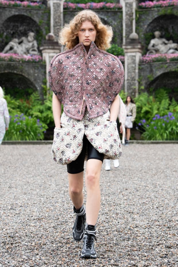 Nicolas Ghesquière Does Seaside Baroque Athleisure for Louis Vuitton Cruise  2024 - Fashionista