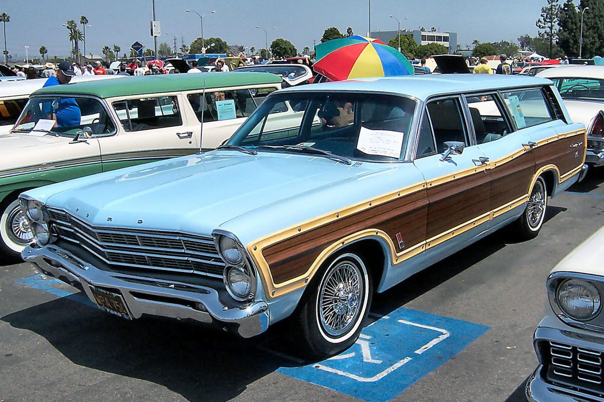 1967 Ford LTD Country Squire