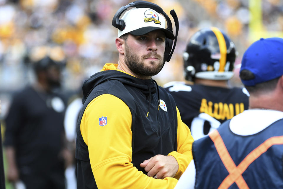 Pittsburgh Steelers linebacker T.J. Watt stands on the sideline during the first half of an NFL football game against the New England Patriots in Pittsburgh, Sunday, Sept. 18, 2022. (AP Photo/Phil Pavely)