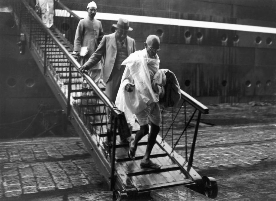 FRANCE - JULY 12: The Mahatma GANDHI getting off the RAJPUTANA ocean liner in Marseille's harbour on September 11, 1931. (Photo by Keystone-France/Gamma-Keystone via Getty Images)