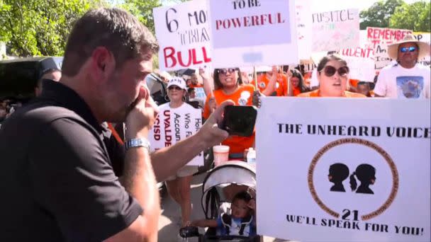 PHOTO: Uvalde, Texas residents rally for increased gun control following the Robb Elementary school shooting. (ABC News)