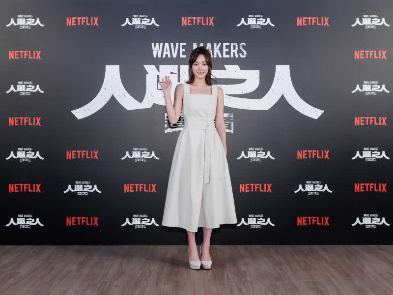 ▲王淨在《人選之人—造浪者》與戴立忍有親密對手戲。（圖／Netflix）