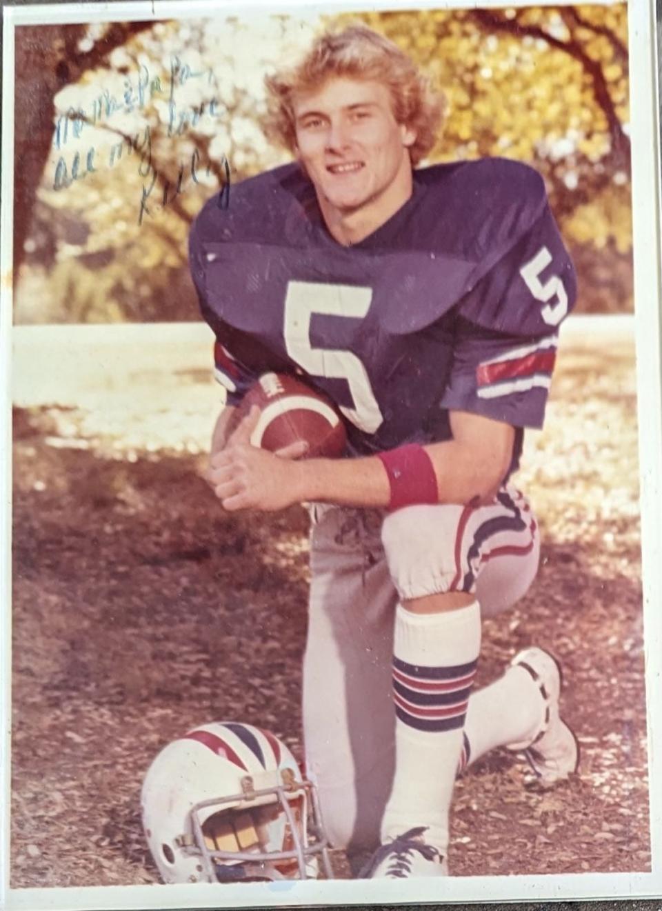 Before Kelly Gruber had a 10-year career in the major leagues, he was Westlake's star quarterback who once was recruited by Oklahoma's Barry Switzer. "When I played baseball, I played it the same way I played football," Gruber said this week. "... I liked football so much better than baseball. ... Back then, I wasn't a baseball player. I was an athlete on the baseball field."