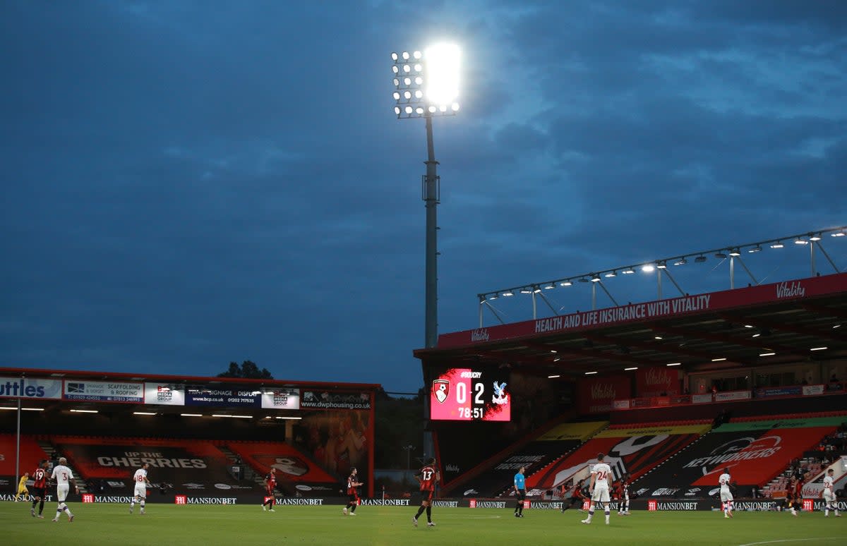 England Energy Saving Club (ASSOCIATED PRESS)